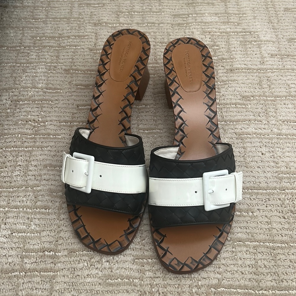 Bottega Veneta Black and White